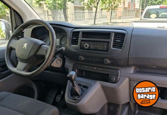 Utilitarios - Peugeot Expert 2019 Diesel 109300Km - En Venta
