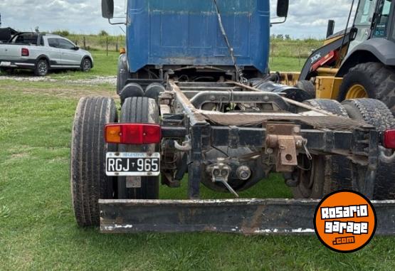 Camiones y Grúas - Mercedes 1517 - En Venta