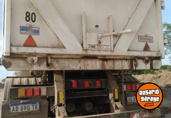 Camiones y Gr�as - Semirremolque batea - En Venta