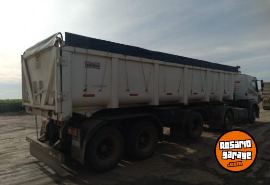 Camiones y Gr�as - Semirremolque batea - En Venta