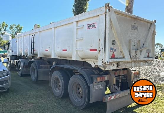 Camiones y Gr�as - Semirremolque batea - En Venta