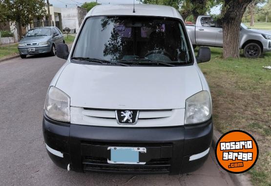 Utilitarios - Peugeot Partner 2012 Diesel 332000Km - En Venta