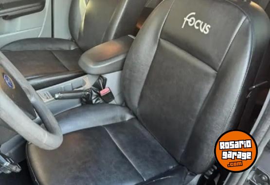 Autos - Ford Focus trend 2.0 2010 GNC 220000Km - En Venta