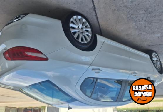 Utilitarios - Peugeot 408 2017 Nafta 110000Km - En Venta