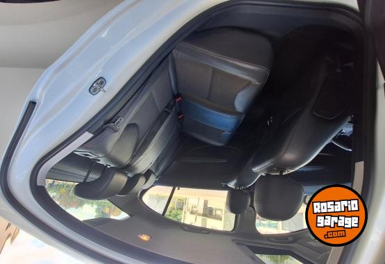 Utilitarios - Peugeot 408 2017 Nafta 110000Km - En Venta