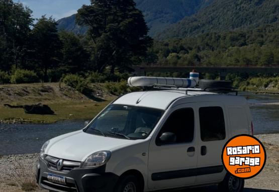 Utilitarios - Renault Kangoo 2017 GNC 140000Km - En Venta