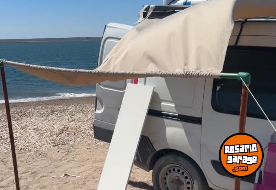 Utilitarios - Renault Kangoo 2017 GNC 140000Km - En Venta