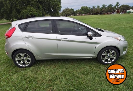 Autos - Ford Fiesta Kinetic Design Tit 2013 Nafta 115000Km - En Venta