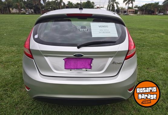 Autos - Ford Fiesta Kinetic Design Tit 2013 Nafta 115000Km - En Venta