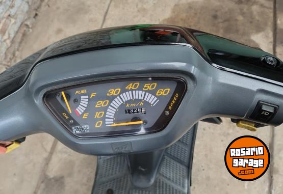 Motos - Honda Dio 1995 Nafta 1350Km - En Venta