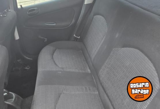 Autos - Peugeot 207 2011 Nafta 73000Km - En Venta