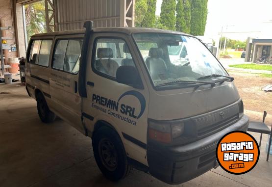 Utilitarios - Toyota Hiace 1996 Diesel 1Km - En Venta