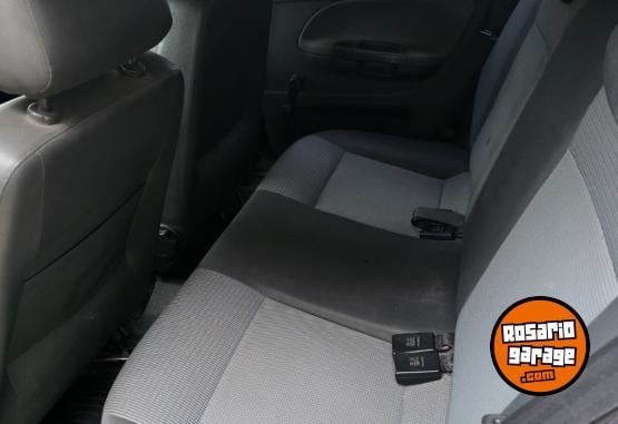 Autos - Volkswagen Gol trend 2010 Nafta 217000Km - En Venta