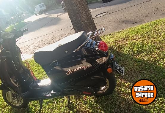 Motos - Motomel 150 cc 2014 Nafta 8000Km - En Venta