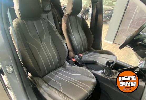 Autos - Peugeot 208 Allure MT 1.6L 2023 Nafta 75900Km - En Venta