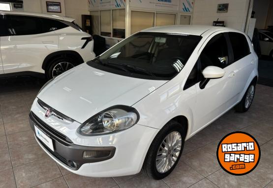 Autos - Fiat FIAT PUNTO ESSENCE L13 2014 Nafta 186399Km - En Venta