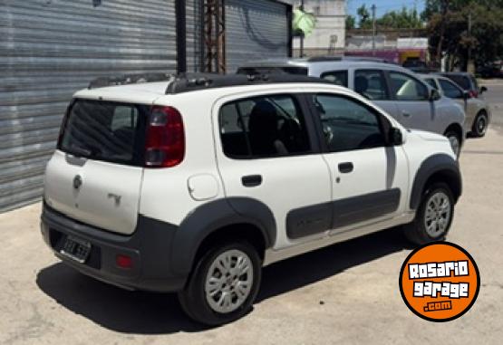 Autos - Fiat Uno 2011 GNC 122000Km - En Venta