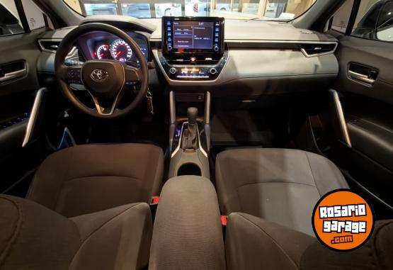 Autos - Toyota COROLLA CROSS XLI 2021 Nafta 73000Km - En Venta