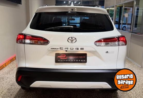 Autos - Toyota COROLLA CROSS XLI 2021 Nafta 73000Km - En Venta