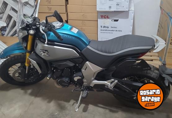 Motos - CF Clx x adventure 700 2025 Nafta 4600Km - En Venta