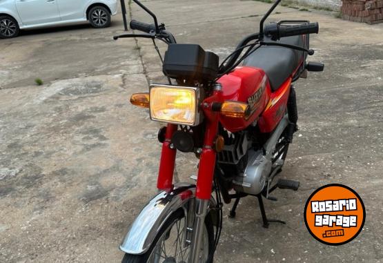Motos - Suzuki ax 100 2016 Nafta 20000Km - En Venta