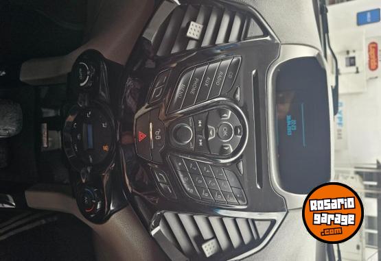 Camionetas - Ford Ecoesport titanium AT. 2013 Nafta 122500Km - En Venta