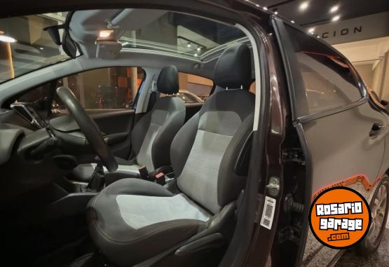 Autos - Peugeot 208 ALLURE TOUCHSCREEN 2014 Nafta 113000Km - En Venta