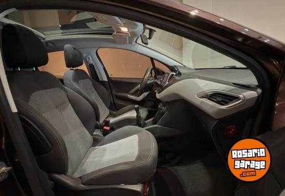 Autos - Peugeot 208 ALLURE TOUCHSCREEN 2014 Nafta 113000Km - En Venta