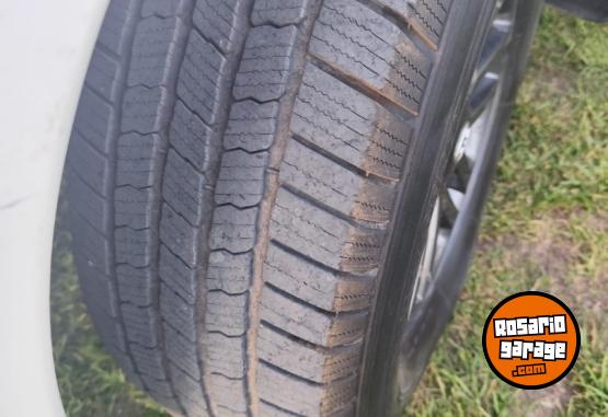 Camionetas - Toyota Hilux 4x4 2015 Diesel 120000Km - En Venta