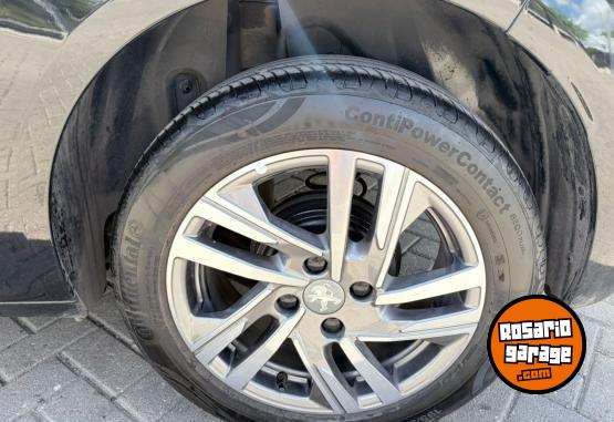 Autos - Peugeot 208 felline 2023 Nafta 13500Km - En Venta