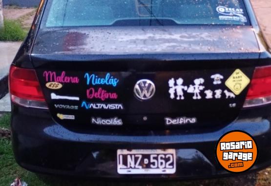 Autos - Volkswagen Voyage 2012 GNC 330000Km - En Venta