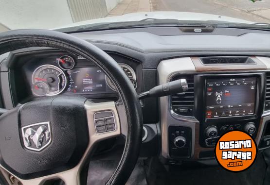 Camionetas - RAM 2500 Laramie 2018 Diesel 150000Km - En Venta