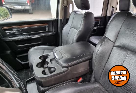 Camionetas - RAM 2500 Laramie 2018 Diesel 150000Km - En Venta