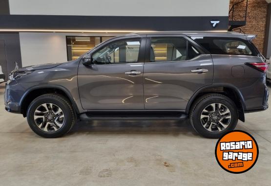 Camionetas - Toyota SW4 SRX 2.8L 4X4 AT 2026 Diesel 0Km - En Venta