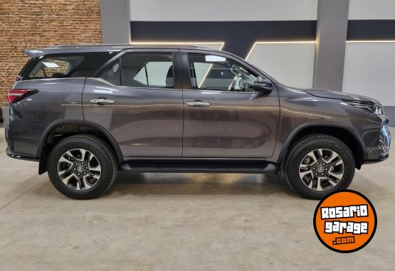 Camionetas - Toyota SW4 SRX 2.8L 4X4 AT 2026 Diesel 0Km - En Venta