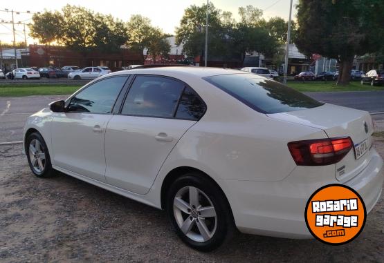 Autos - Volkswagen VENTO 2017 Nafta 110000Km - En Venta