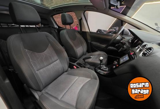 Autos - Peugeot 308 ALLURE NAVEGADOR 1.6L 2015 Nafta 175000Km - En Venta