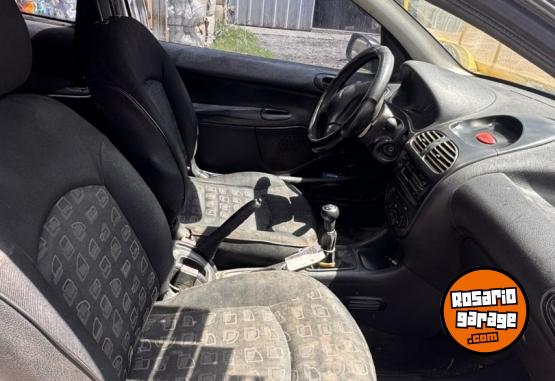 Autos - Peugeot 206 XR 1.4 2005 Nafta 239000Km - En Venta