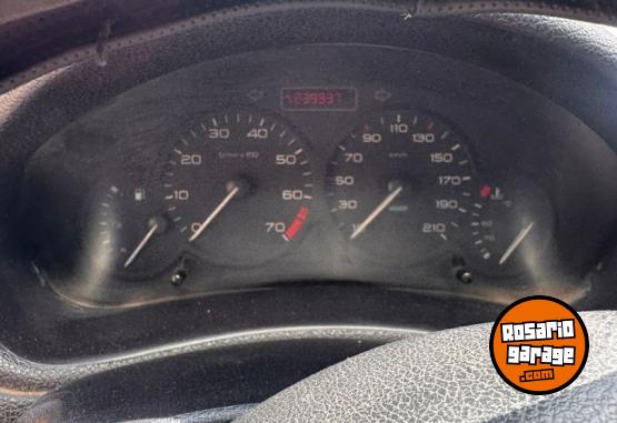 Autos - Peugeot 206 XR 1.4 2005 Nafta 239000Km - En Venta