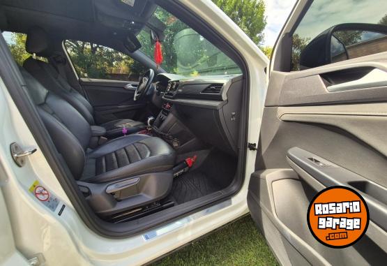 Autos - Volkswagen Taos Highline 2022 Nafta 91000Km - En Venta