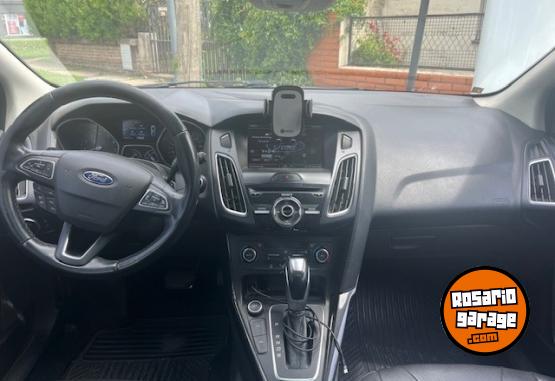 Autos - Ford FOCUS 3 TITANIUM 2015 Nafta 168000Km - En Venta