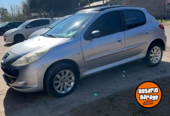 Autos - Peugeot 207 2011 Nafta 260000Km - En Venta