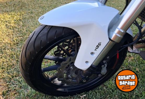 Motos - Benelli 302S 2022 Nafta 21000Km - En Venta