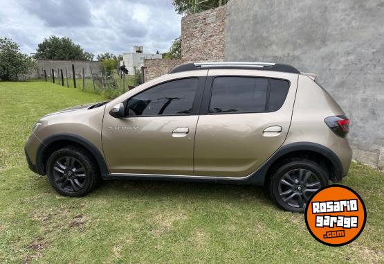 Autos - Renault Sandero 2 intens 2023 Nafta 42000Km - En Venta