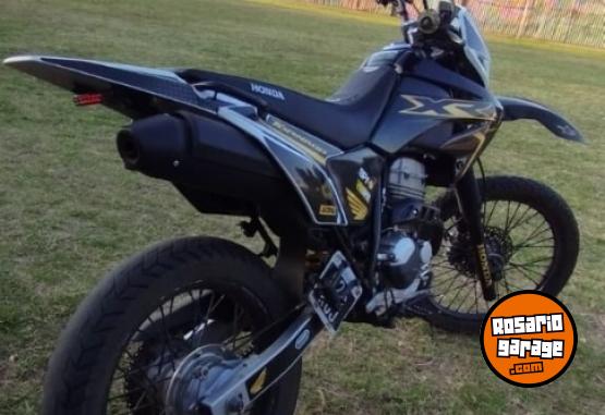 Motos - Honda TORNADO XR 250 2014 Nafta 22000Km - En Venta