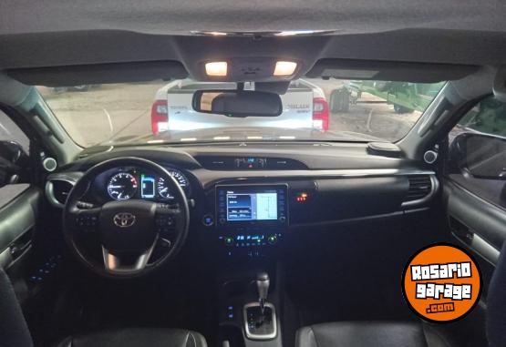 Camionetas - Toyota Hilux srx 4x2 autom�tica 2021 Diesel 112000Km - En Venta