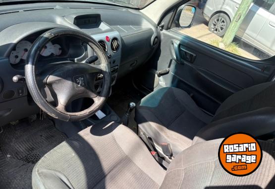 Utilitarios - Peugeot Partner 2016 Diesel 446000Km - En Venta