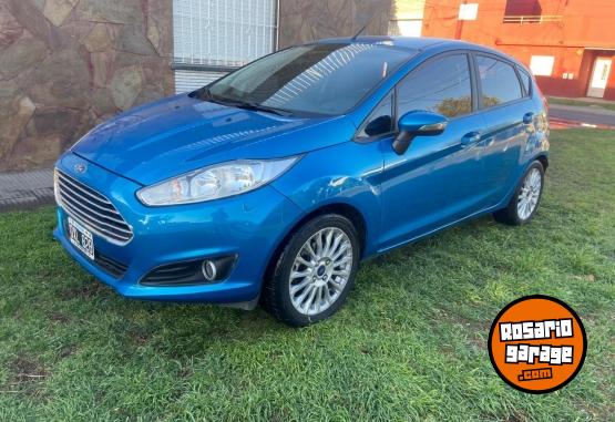 Autos - Ford Fiesta kinetic 2015 GNC 115000Km - En Venta