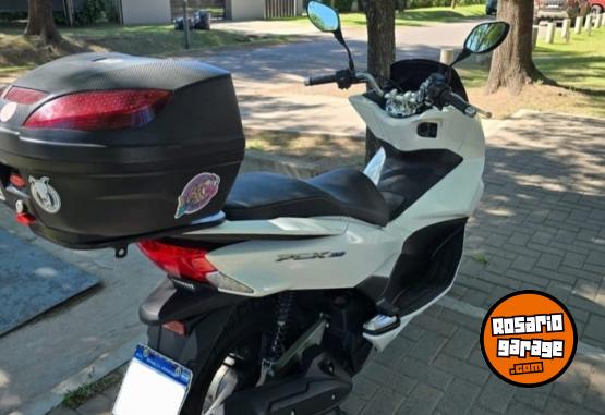 Motos - Honda PCX 150 2016 Nafta 32000Km - En Venta