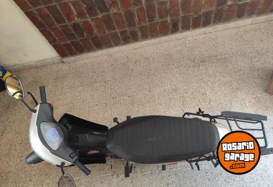 Motos - Zanella ZB 110 RT full 2025 Nafta 7000Km - En Venta